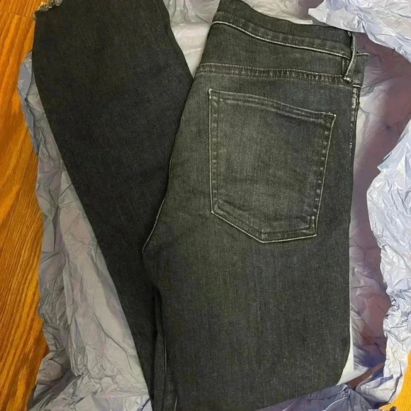 3x1 NYC Shelter Crop Denim Chewed Hem High Rise Straight Leg Jeans 26 - Picture 5 of 10